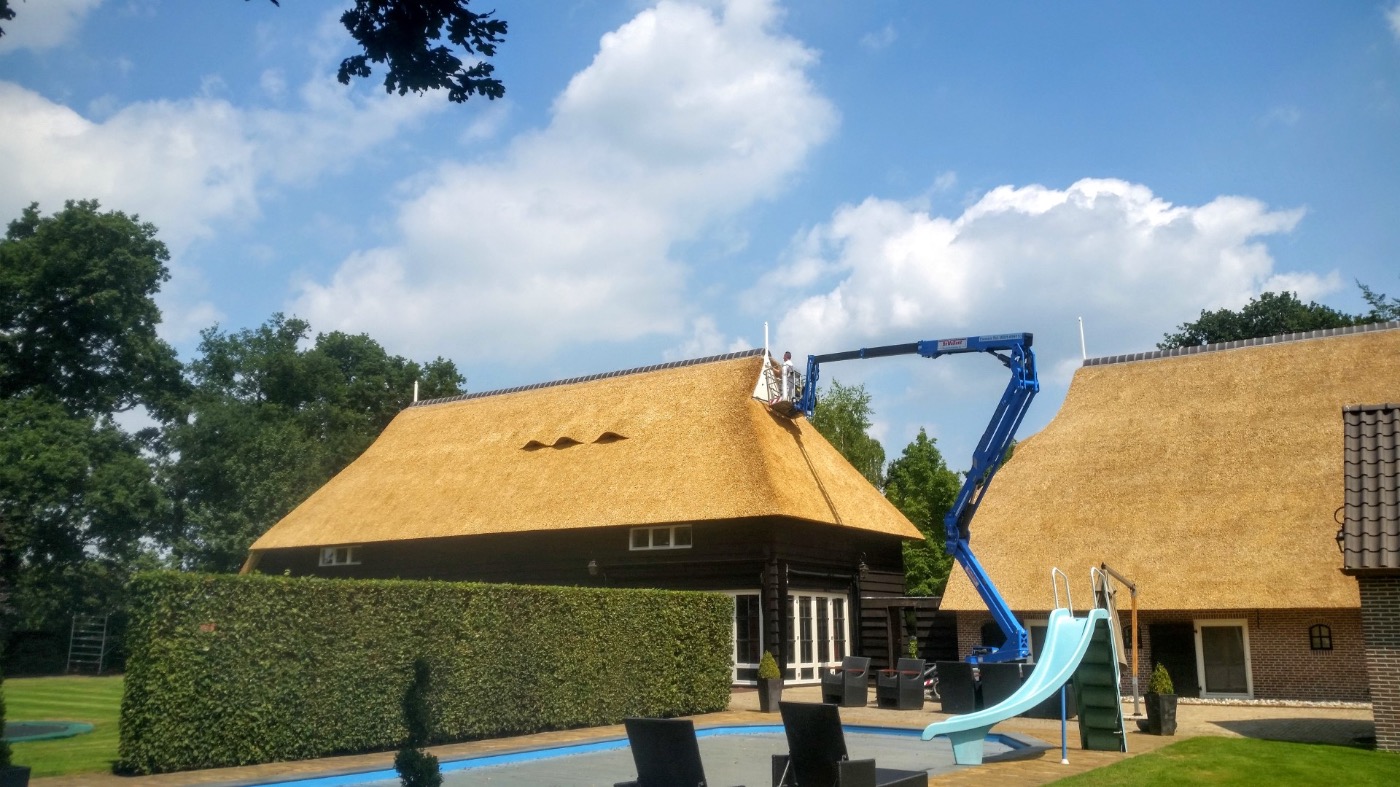 Rietendak aanleggen in Hoogeveen.